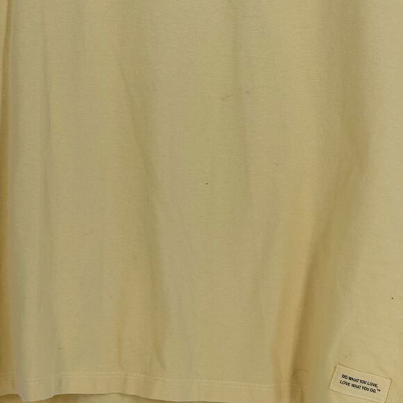 LIFE IS GOOD Bundle of 2 Gray & Yellow Short Sleeve T-Shirts Sz M - Picture 12 of 14